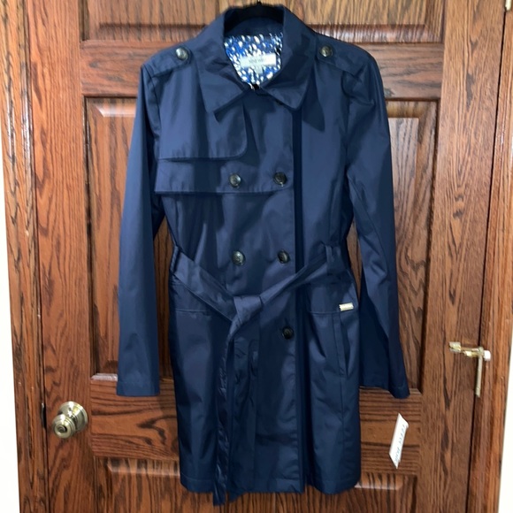 Nine West Navy Button Up Belted Raincoat. Size Large